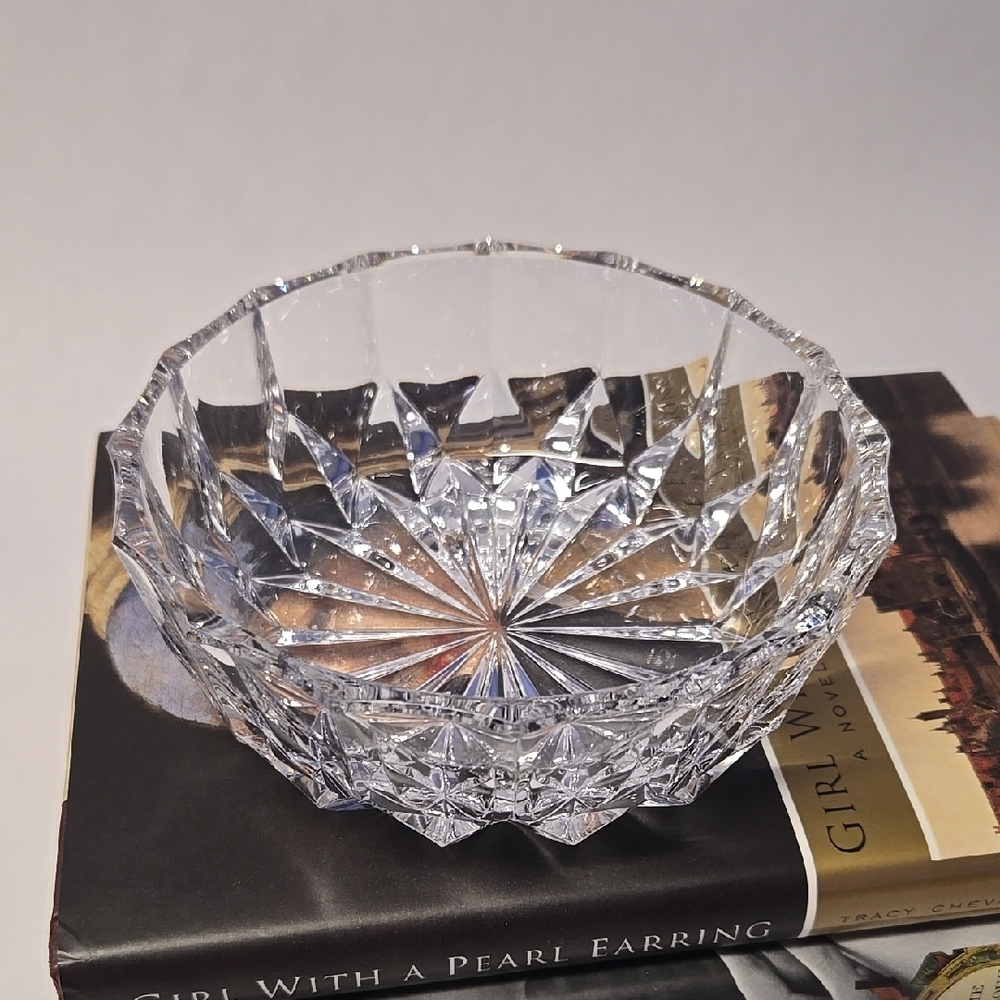 Beautiful Crystal Glass Candy Bowl